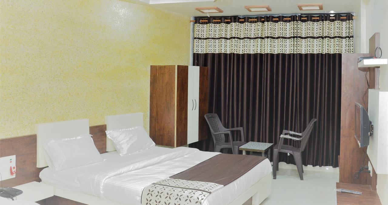Hotel Bansidhar Somnath Exterior photo