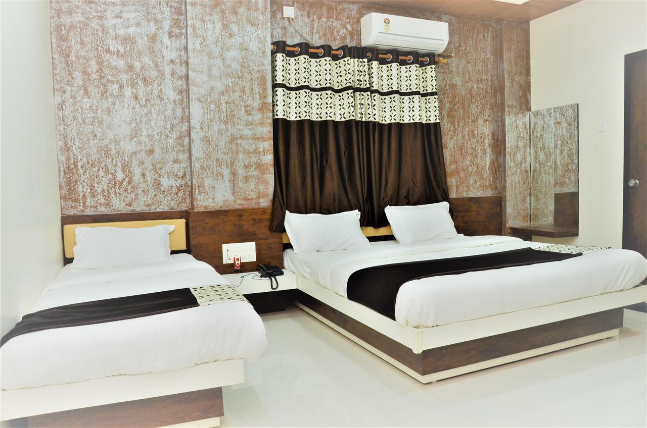 Hotel Bansidhar Somnath Exterior photo